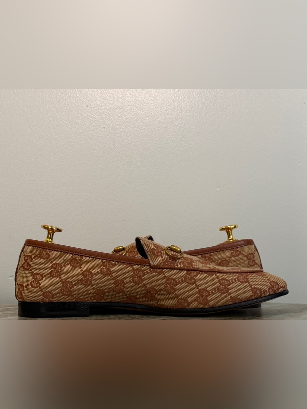 GUCCI JORDAAN HORSEBIT LOAFER BEIGE GG SIGNATURE TAN LEATHER TRIM 40 / 10 US - Picture 4 of 11